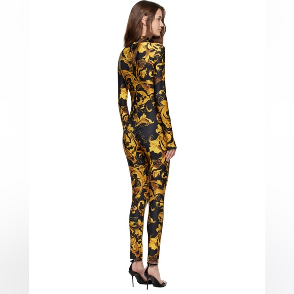 VERSACE JEANS COUTURE
Black & Gold Barocco Porcelain Jumpsuit✨✨ - Picture 4 of 13